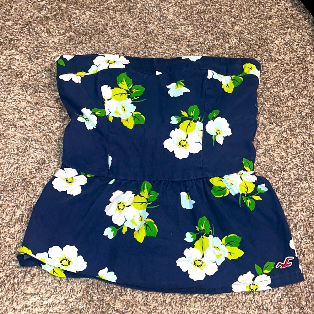 Hollister women’s crop top - peplum top